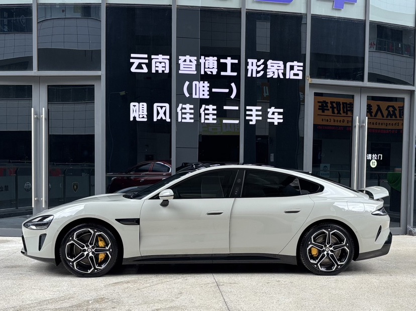 MI SU7 2025 car image #3