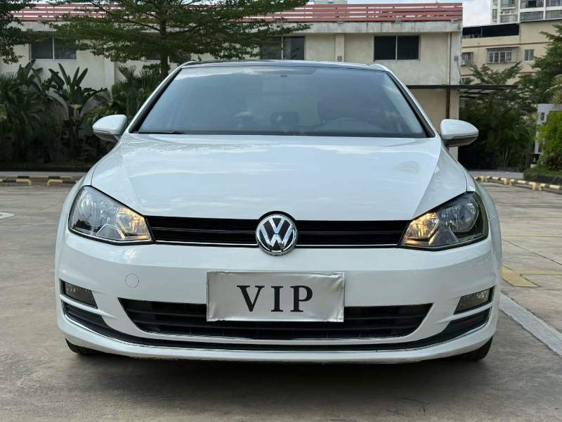 Volkswagen Golf 2015 car image #2