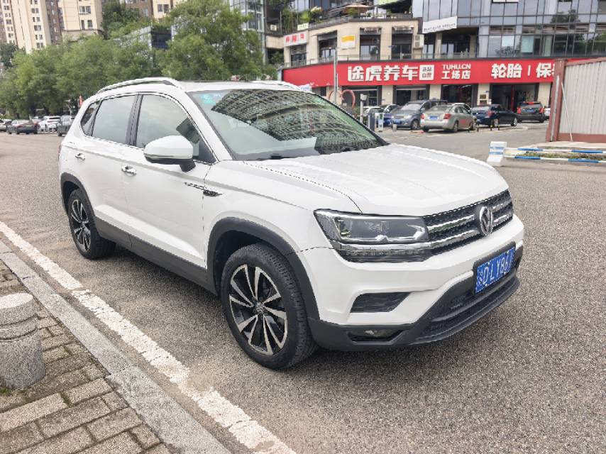 Volkswagen Tharu 2019 car image #3