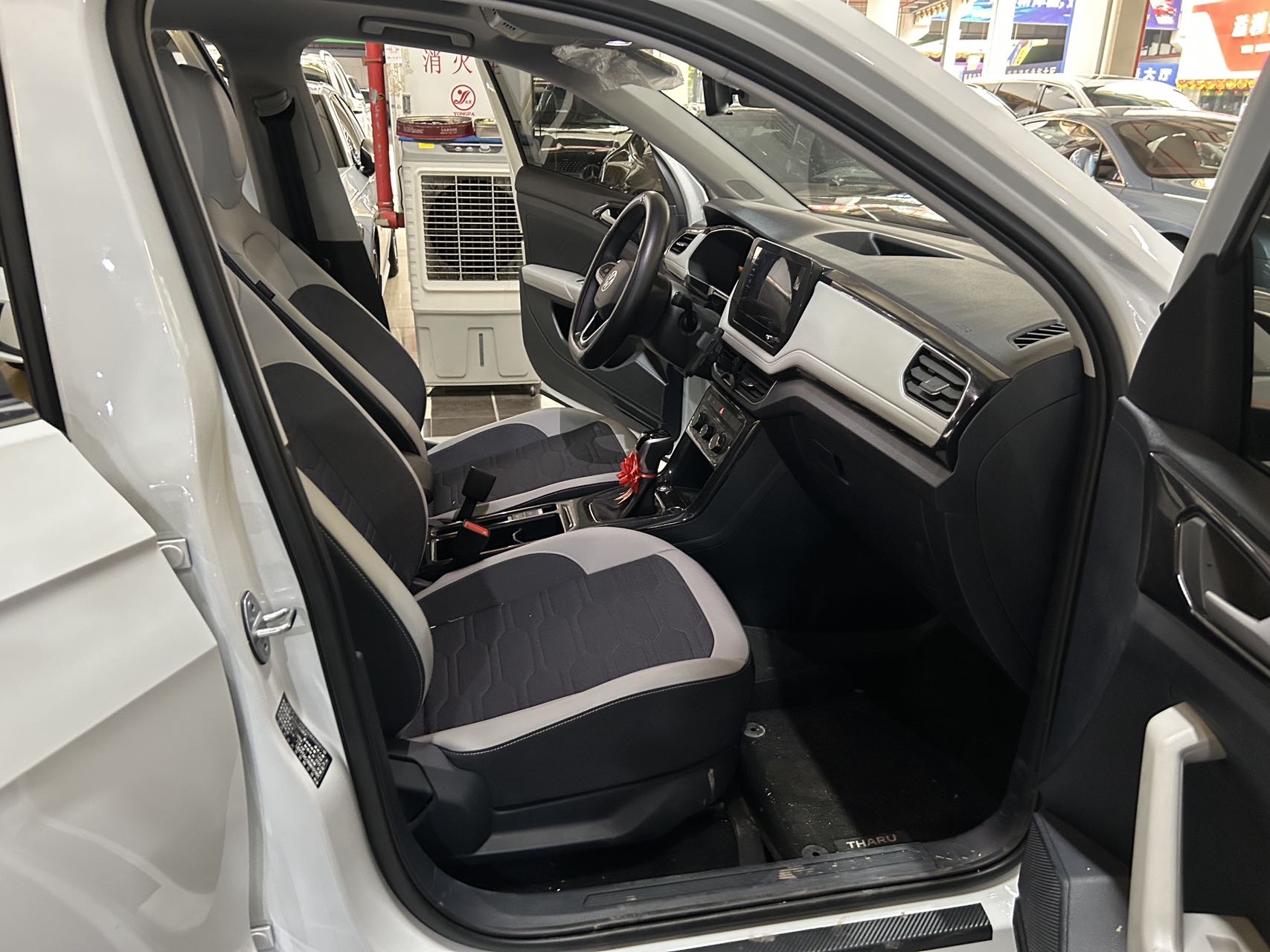 Volkswagen Tharu 2025 car image #7