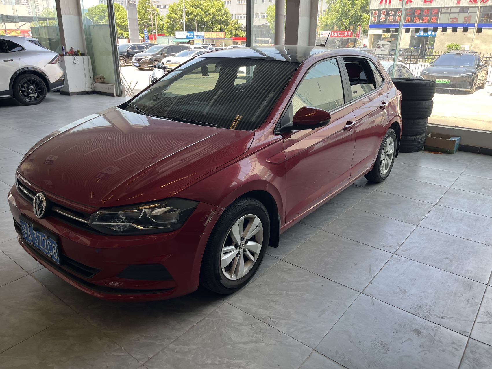 Volkswagen Polo 2020 car image 