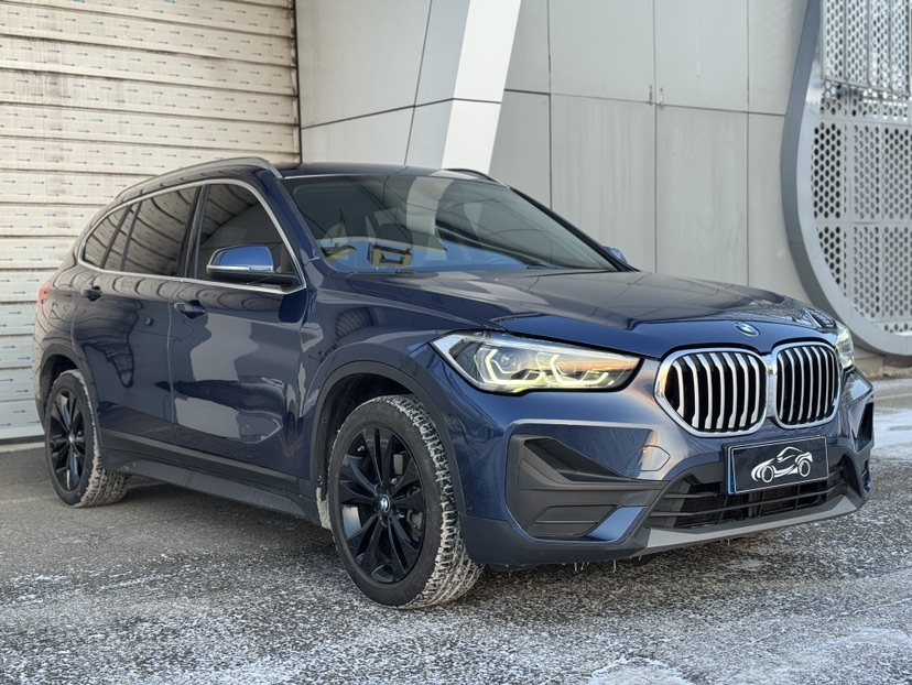 BMW X1 2021 car image #3