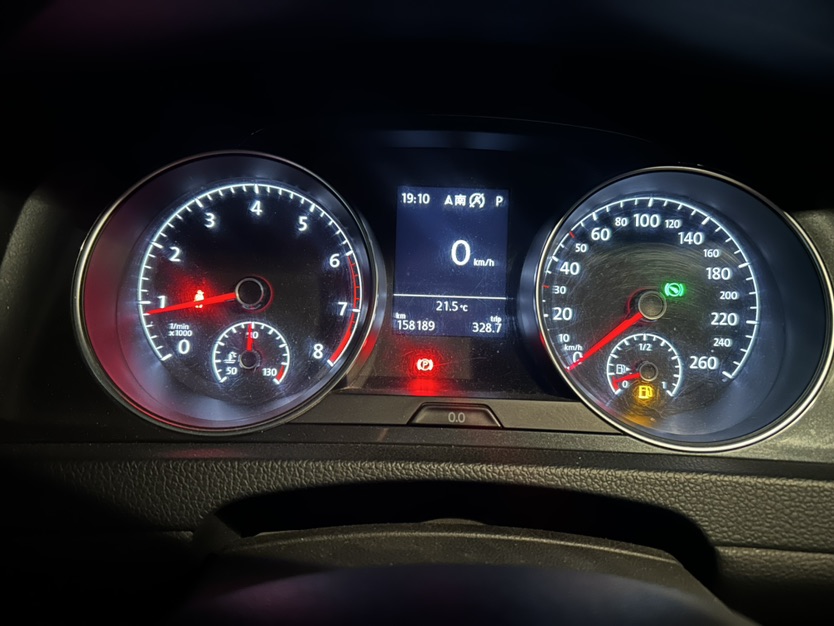 Volkswagen Golf 2019 car image #4