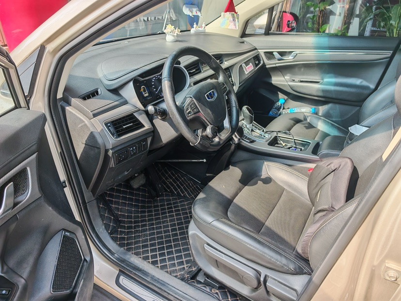 GEELY Emgrand GS 2017 car image #6