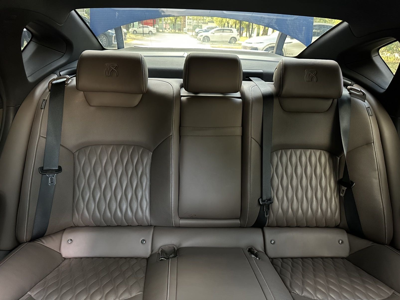 BYD Han 2022 #15 BYD Han 2022 car image #15