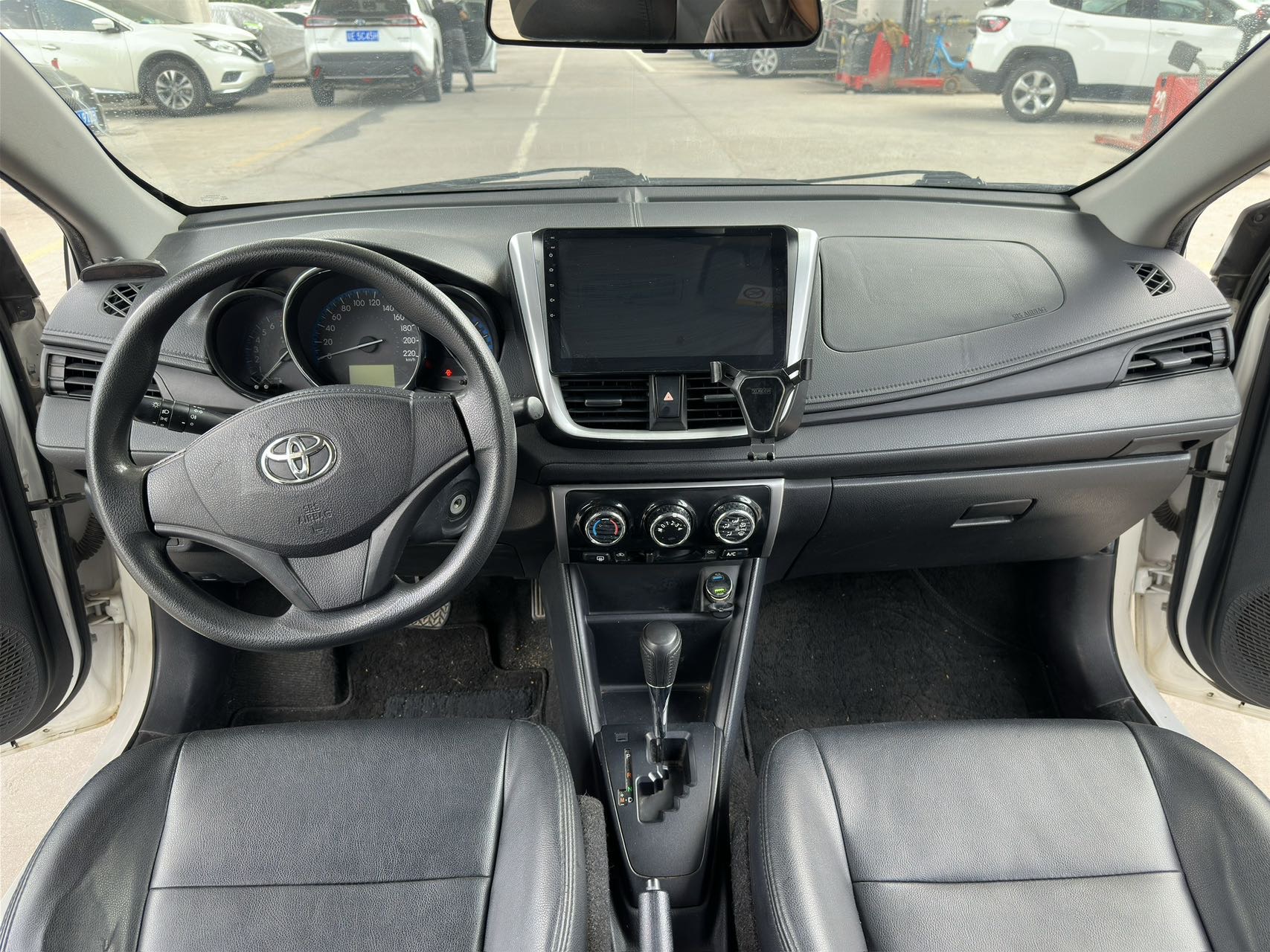 Toyota Vios 2018 #9 Toyota Vios 2018 car image #9