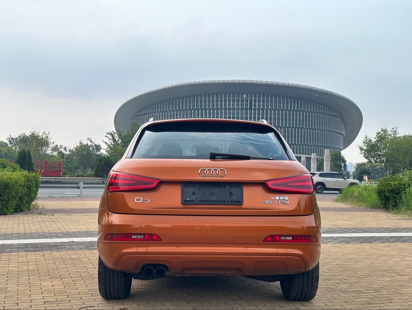 Audi Q3 2014 car image #5