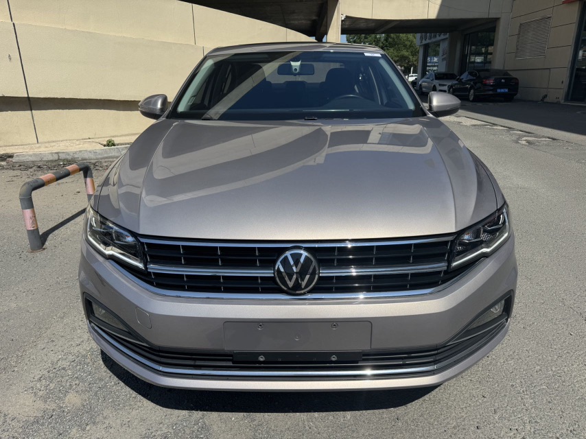 Volkswagen Bora 2022 car image #2