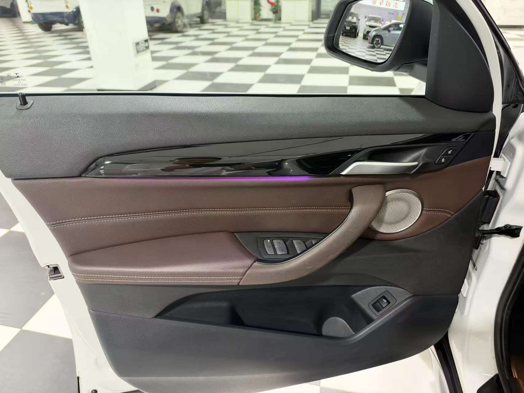 BMW X1 2022 car image #14