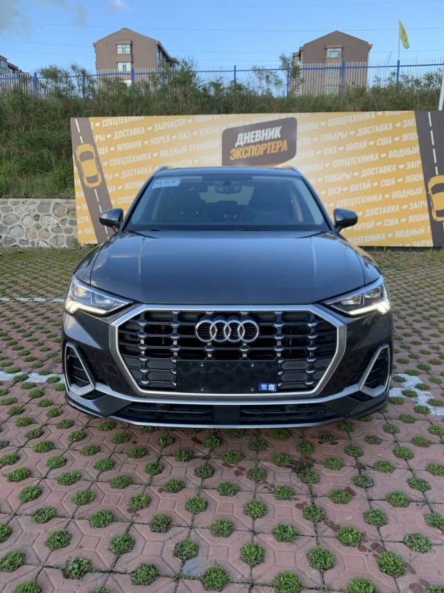 Audi Q3 2022 Audi Q3 2022 car image