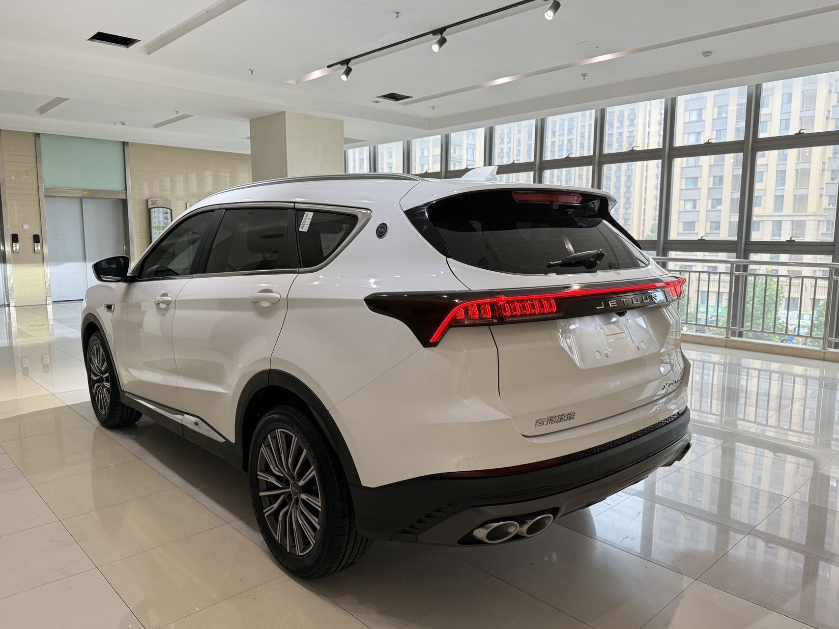 Jetour X70 PLUS 2025 car image #4