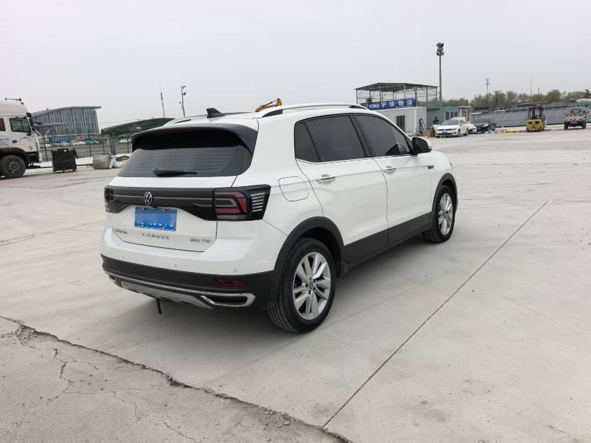 Volkswagen T-Cross 2021 #9 Volkswagen T-Cross 2021 car image #9