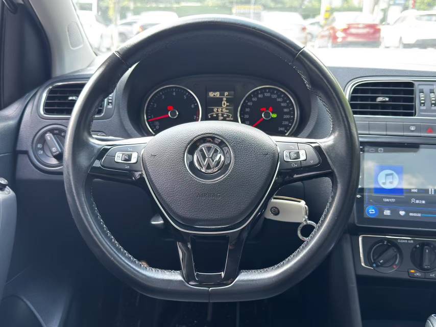 Volkswagen Polo 2017 #13 Volkswagen Polo 2017 car image #13