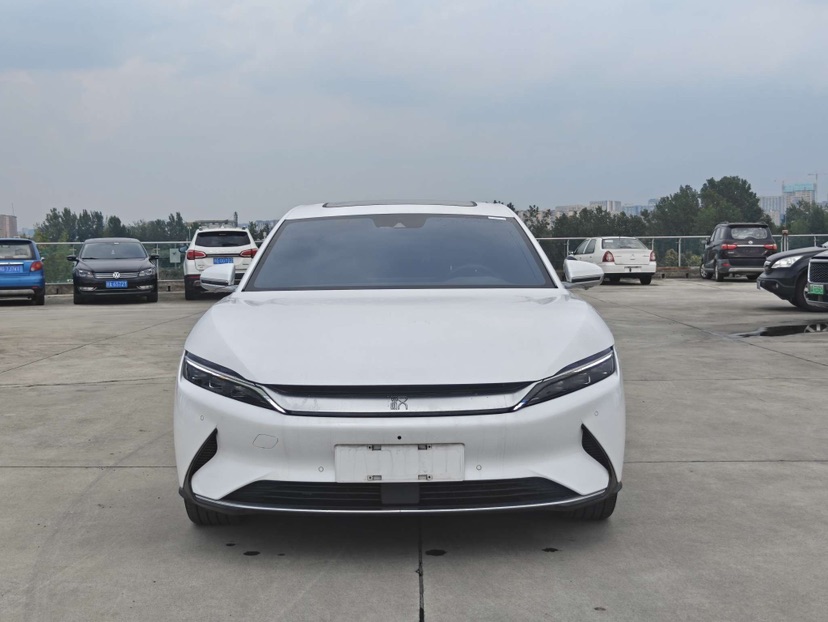 BYD Han 2022 #2 BYD Han 2022 car image #2