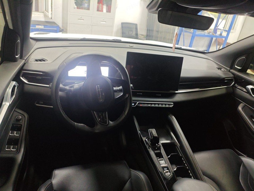 GEELY Coolray 2024 car image #6