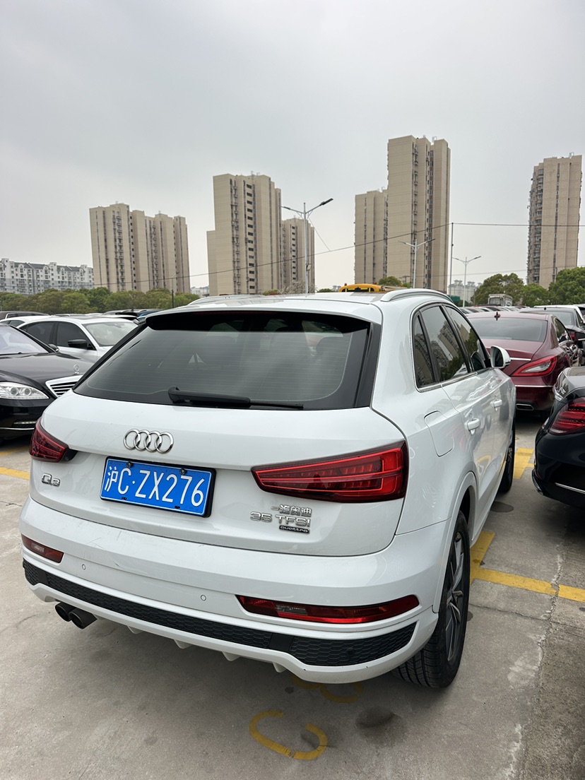 Audi Q3 2018 immagine di auto #4