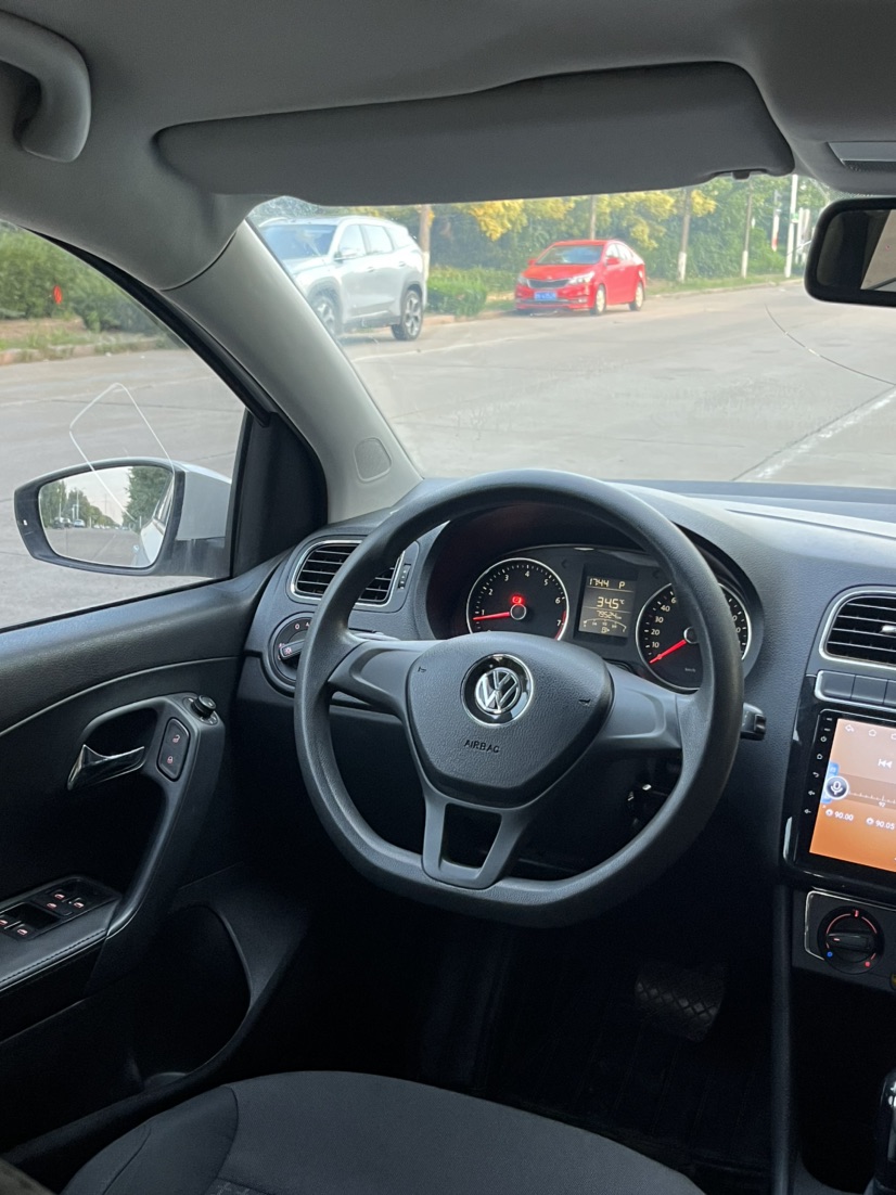 Volkswagen Polo 2015 #8 Volkswagen Polo 2015 car image #8