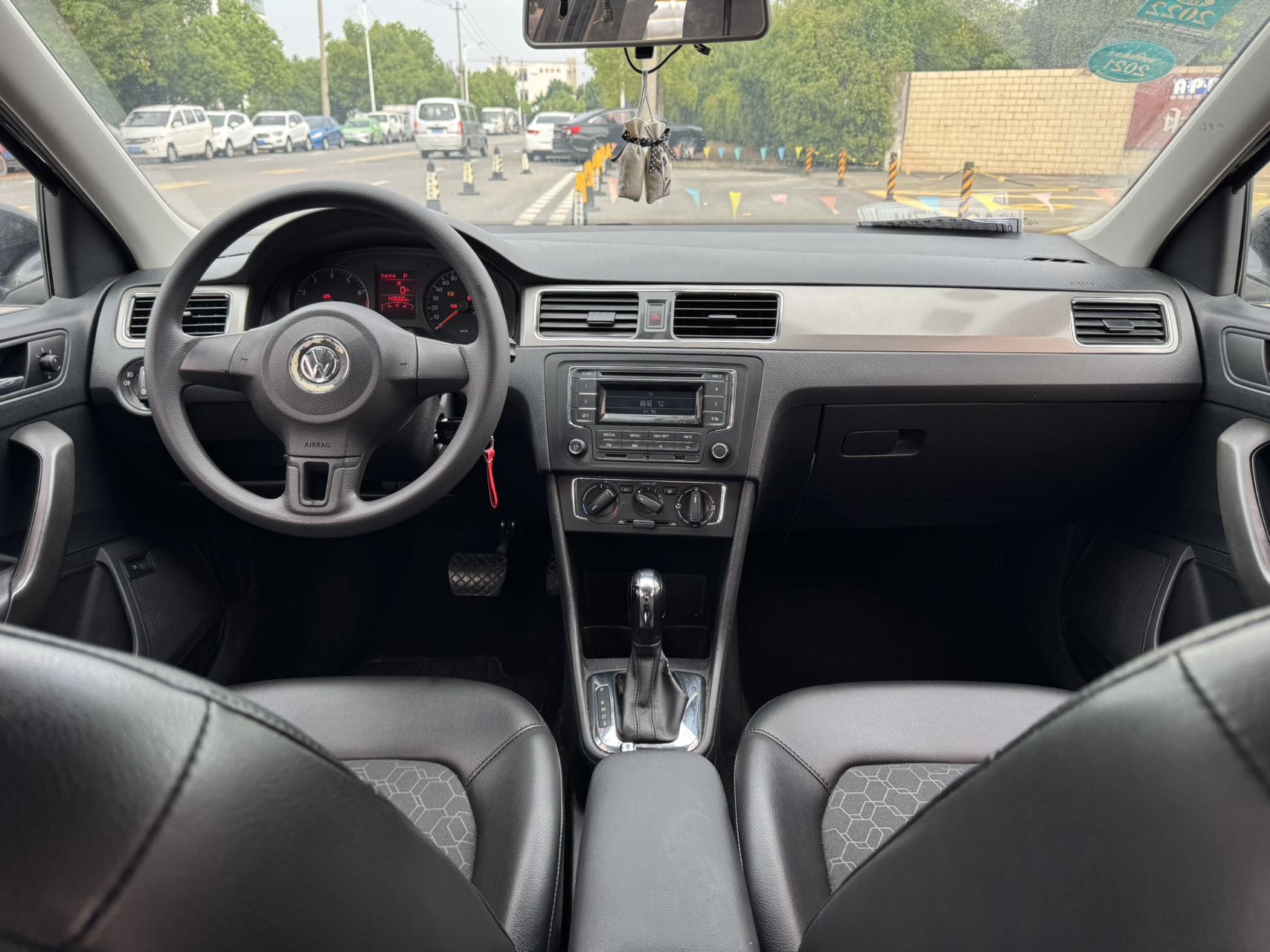 Volkswagen Santana 2016 #5 Volkswagen Santana 2016 car image #5