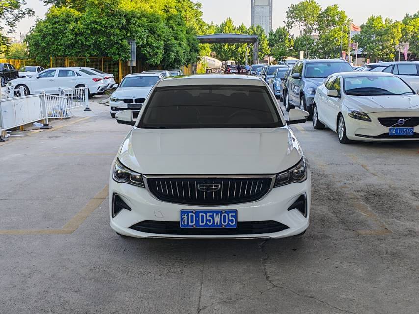 GEELY Emgrand 2022 car image #3