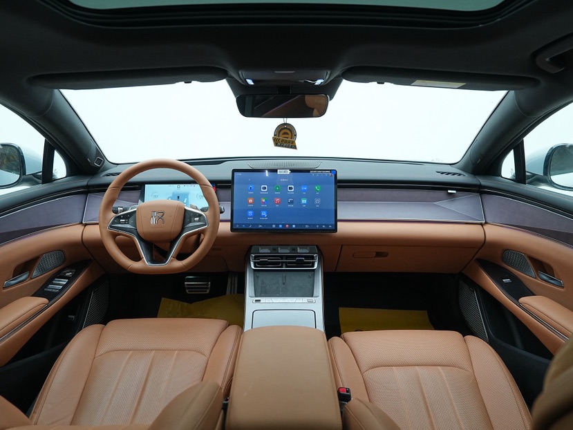 BYD HanL 2025 car image #9