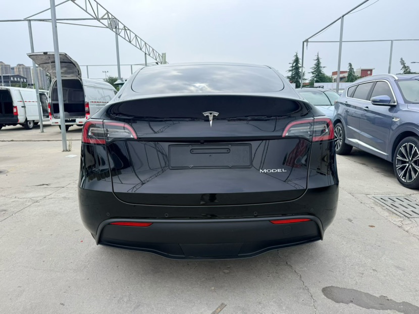 Tesla Model Y 2022 #9 Tesla Model Y 2022 car image #9