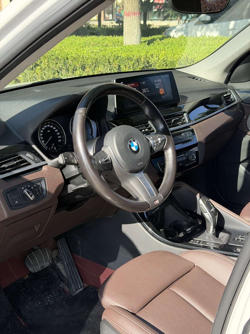 BMW X1 2021 صورة سيارة #5