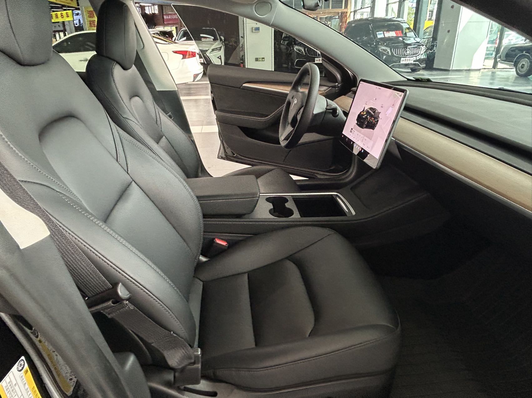 Tesla Model 3 2023 #11 Tesla Model 3 2023 car image #11