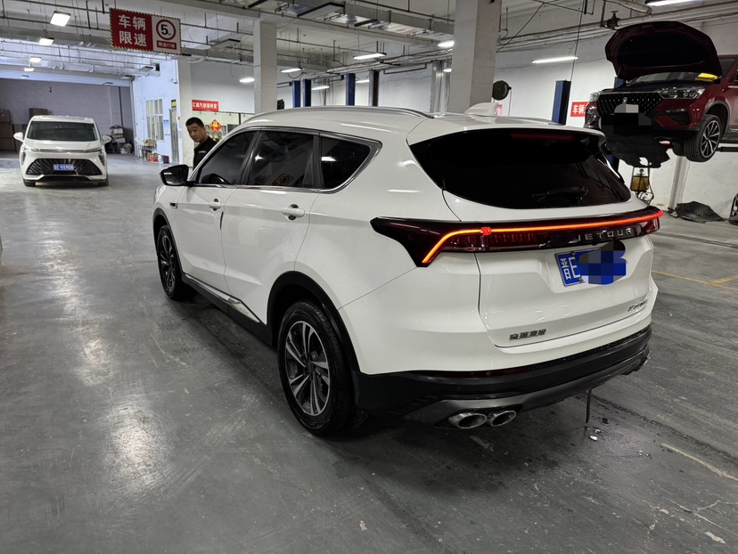 Jetour X70 PLUS 2021 #4 Jetour X70 PLUS 2021 car image #4
