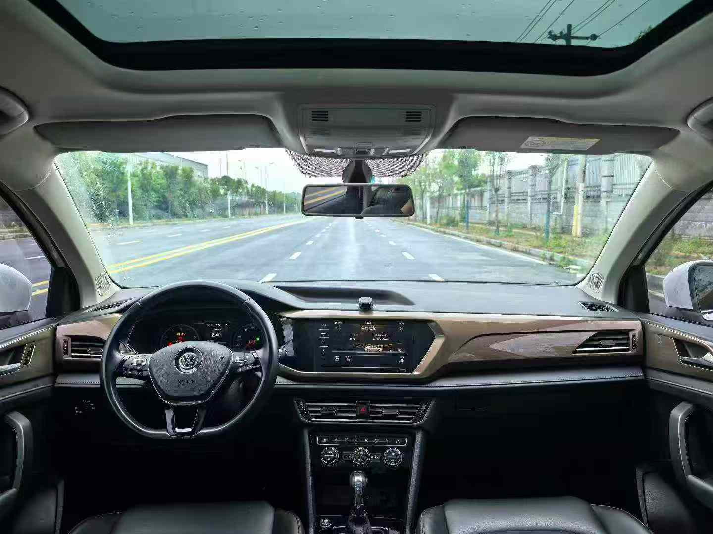 Volkswagen Tharu 2020 #5 Volkswagen Tharu 2020 car image #5