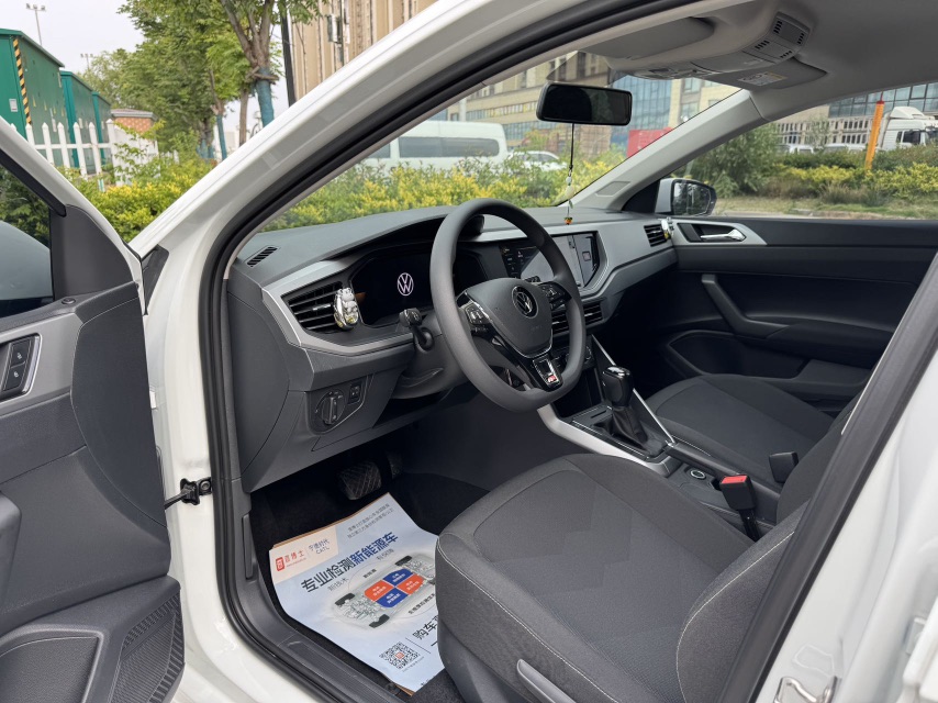 Volkswagen Polo 2024 car image #7