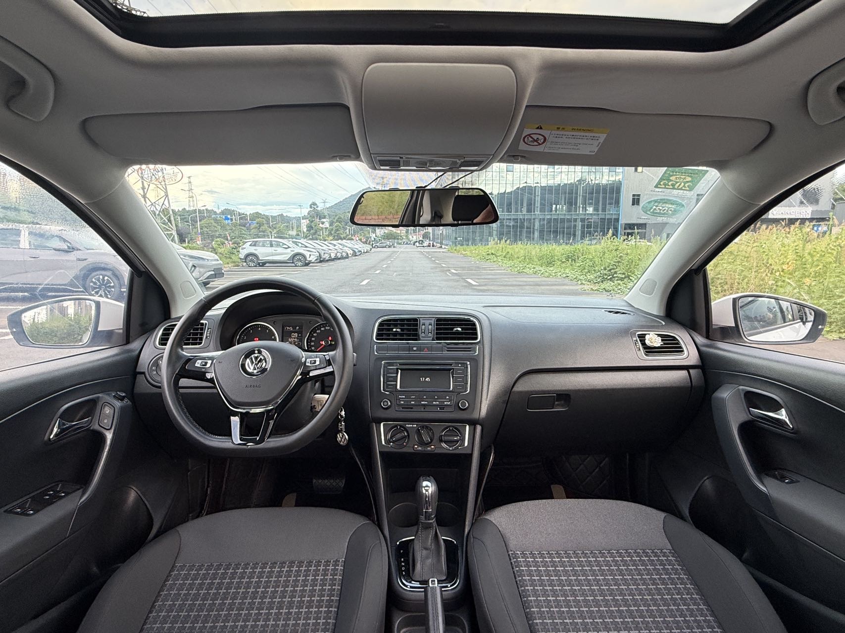 Volkswagen Polo 2016 #5 Volkswagen Polo 2016 car image #5