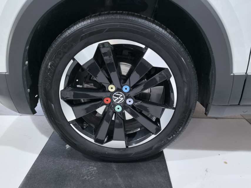 Volkswagen Tacqua 2023 car image #14