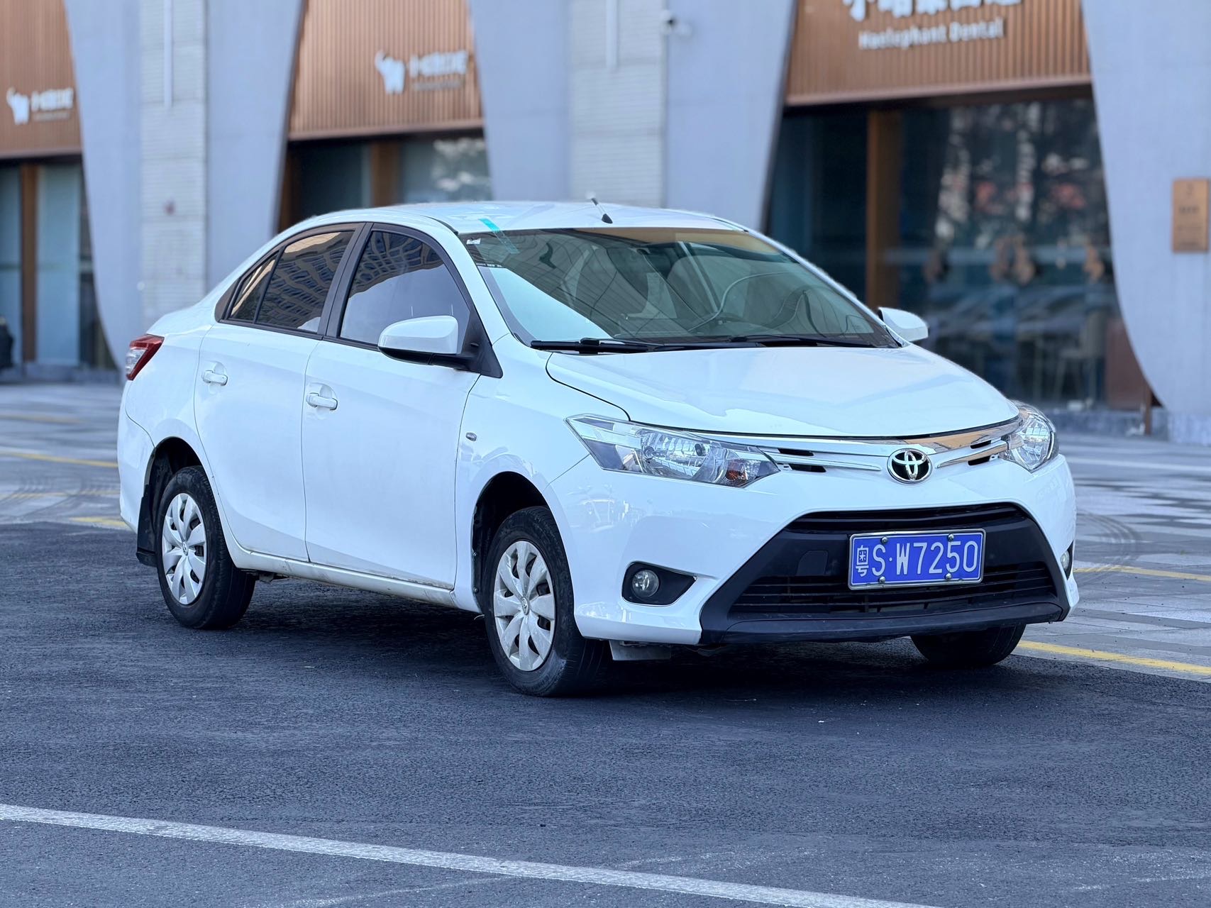 Toyota Vios 2015 car image #3