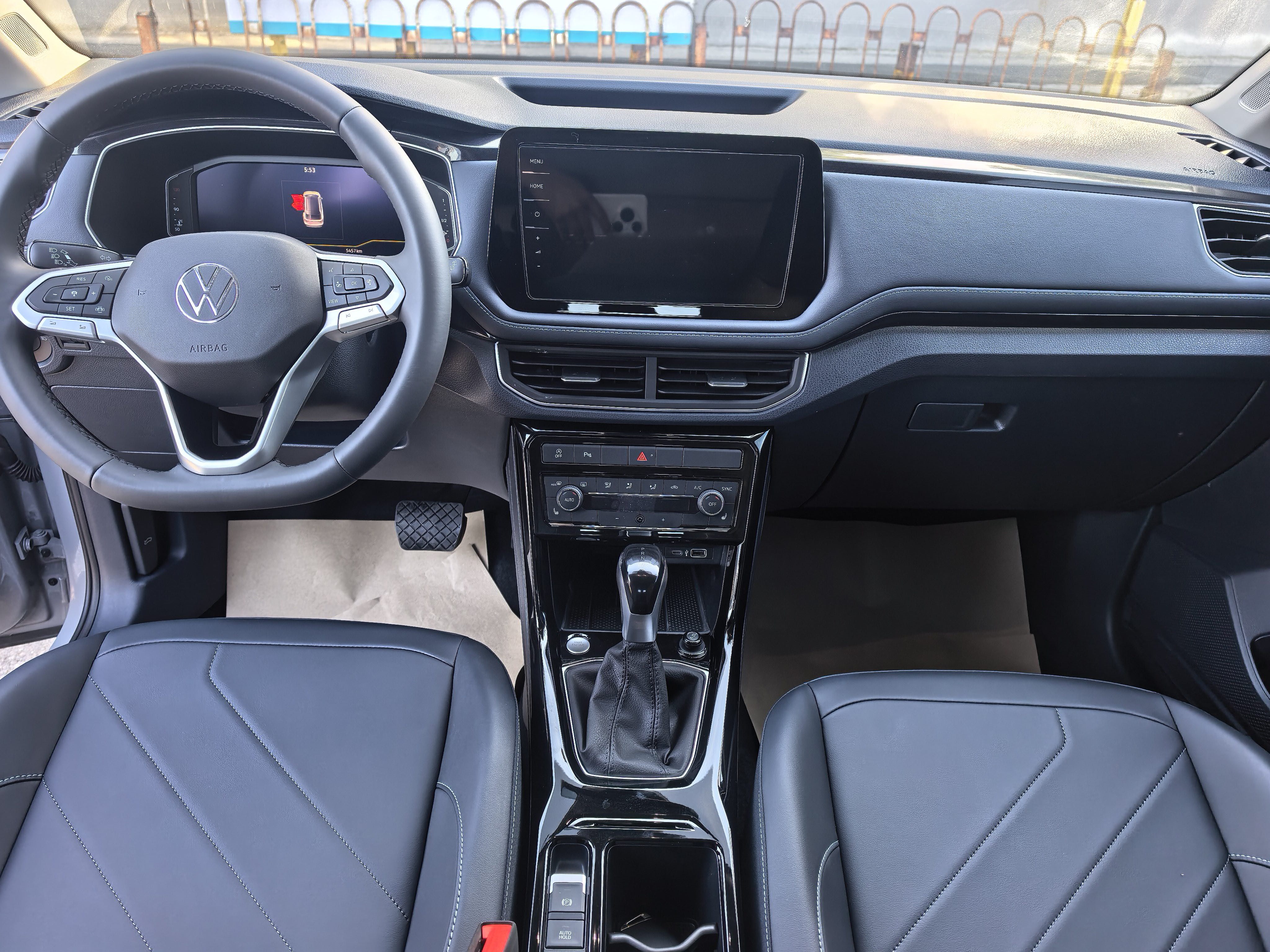 Volkswagen Tharu 2024 car image #4