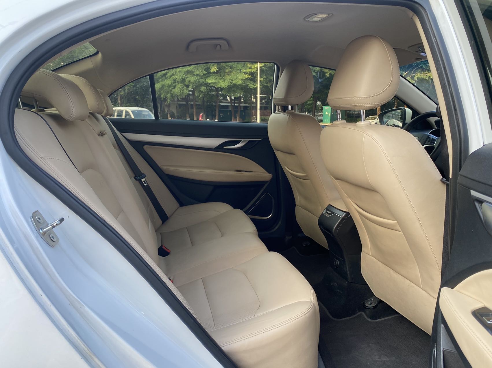 GEELY Emgrand 2018 #9 GEELY Emgrand 2018 car image #9