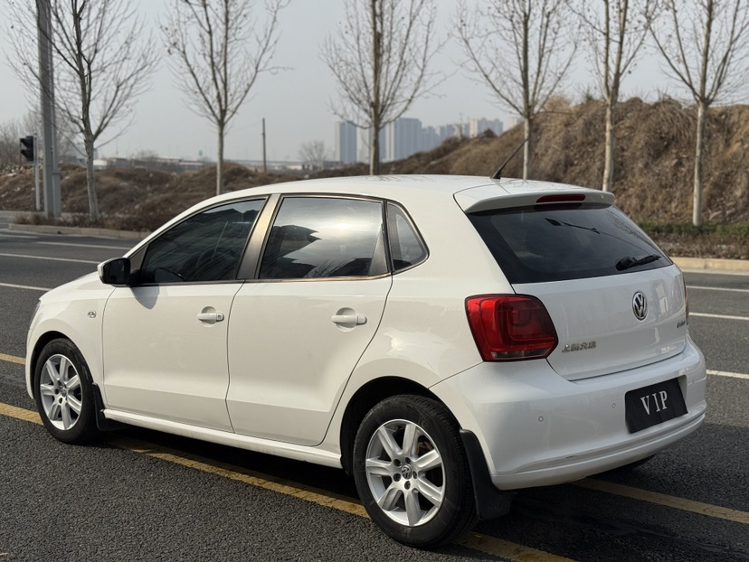 Volkswagen Polo 2013 #5 Volkswagen Polo 2013 car image #5