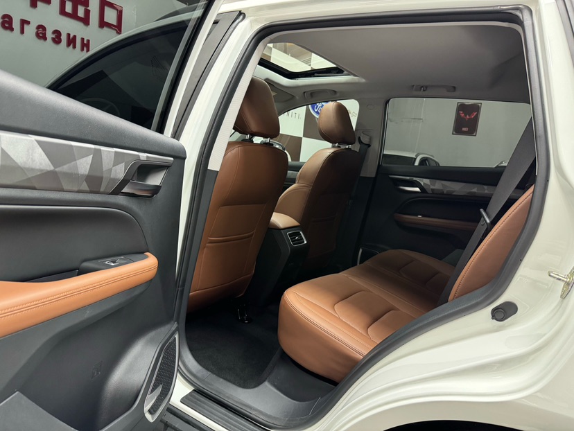 GEELY Vision X6 2023 car image #8