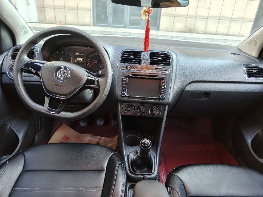 Volkswagen Polo 2016 car image #5