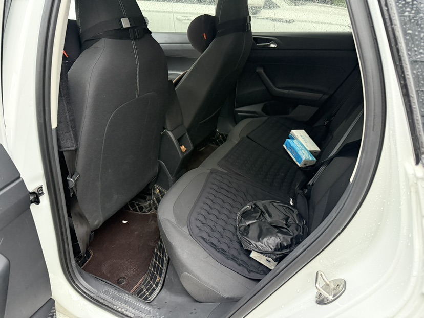 Volkswagen Polo 2023 car image #6