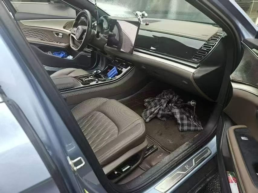 BYD Han 2023 car image #4