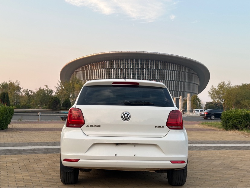 Volkswagen Polo 2015 #5 Volkswagen Polo 2015 car image #5