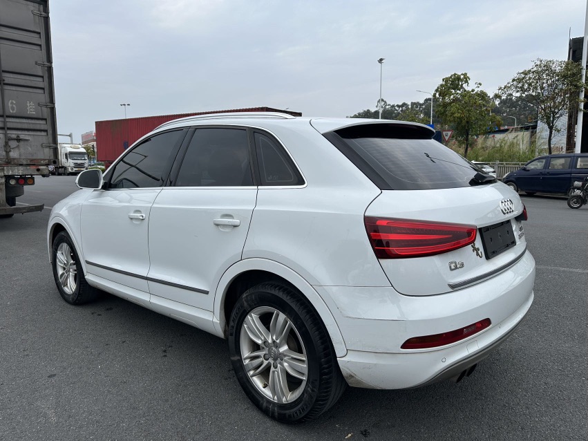 Audi Q3 2015 #9 Audi Q3 2015 car image #9