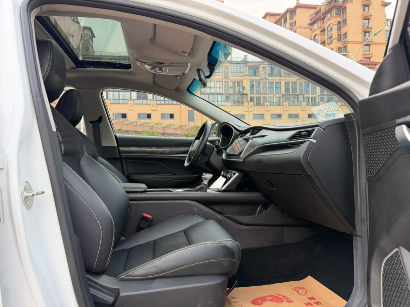 GEELY Binray 2021 car image #7