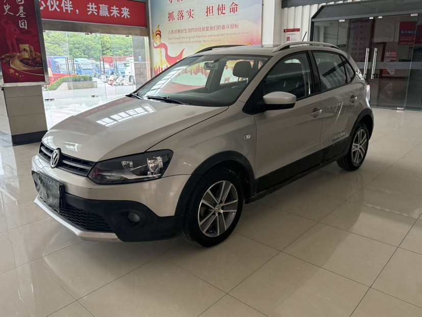 Volkswagen Polo 2012 Volkswagen Polo 2012 car image