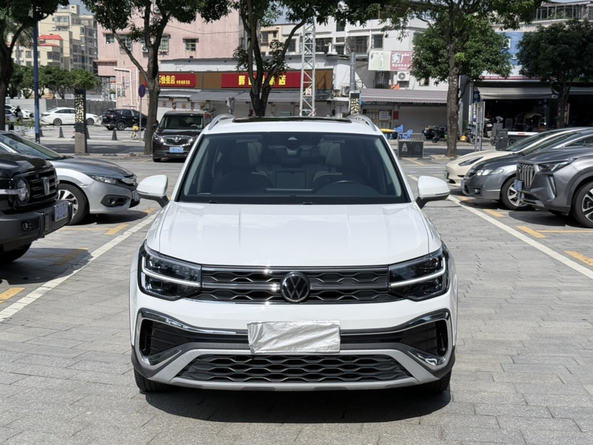 Volkswagen Tharu 2023 car image #2