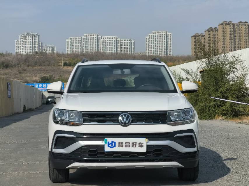 Volkswagen T-Cross 2022 car image #2
