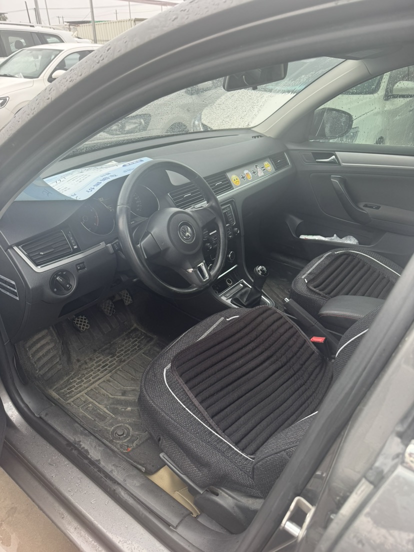 Volkswagen Bora 2015 image de voiture #3