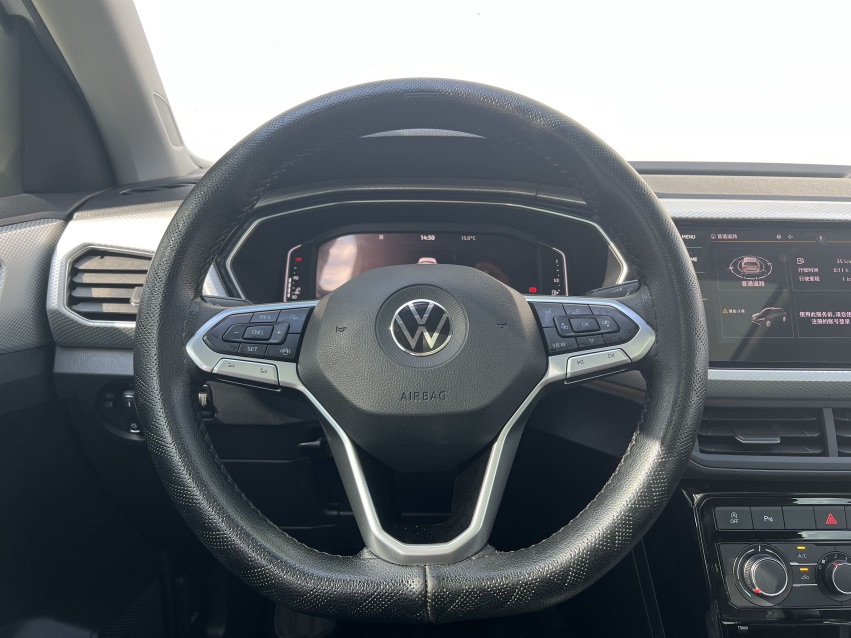 Volkswagen Tacqua 2022 car image #10
