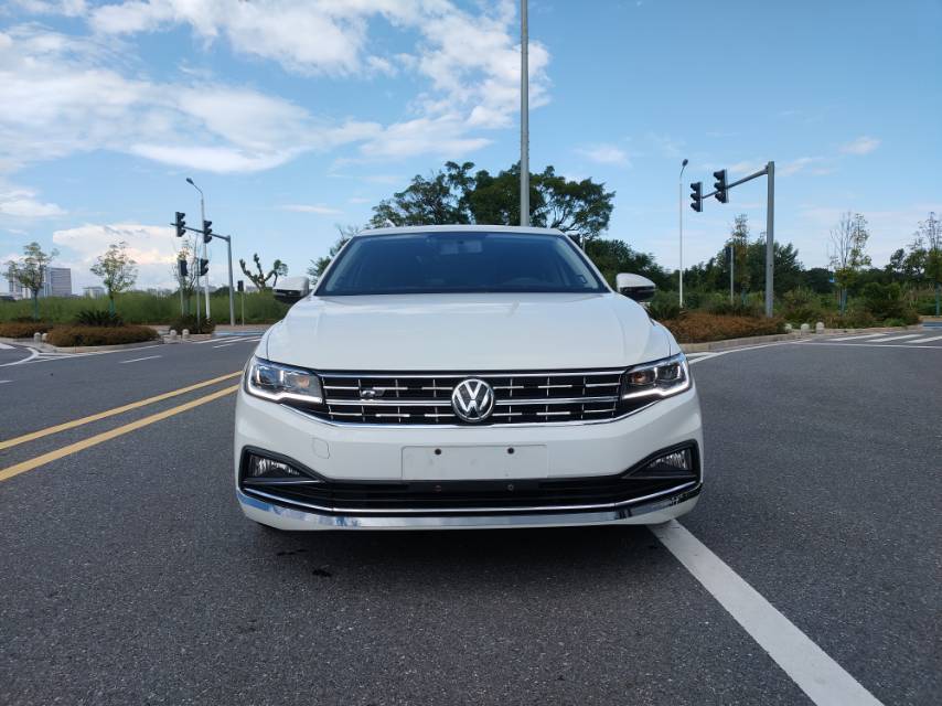 Volkswagen Bora 2020 car image #2