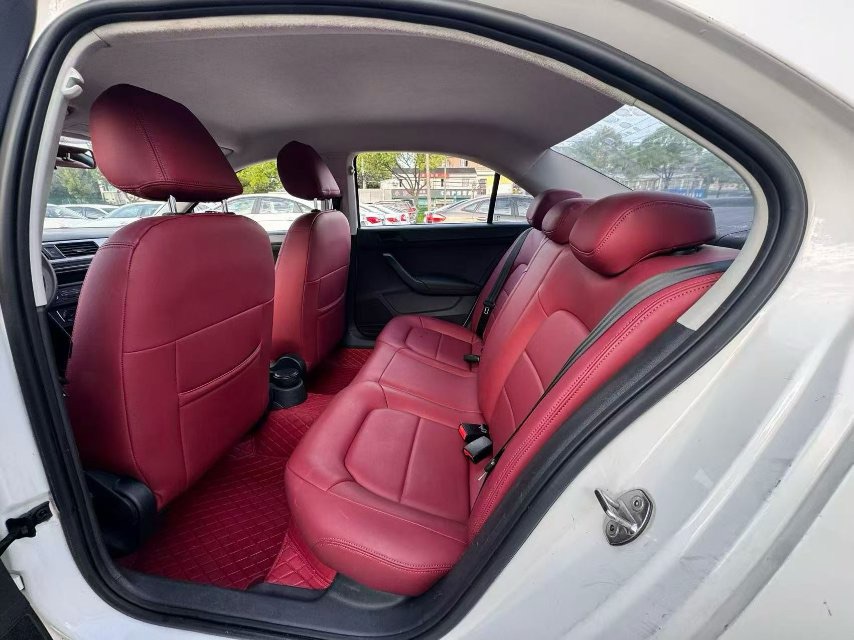 Volkswagen Santana 2015 car image #6